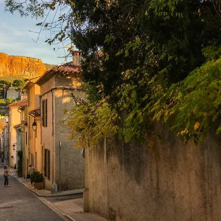 Le Petit Clos Sainte Devote Apartment